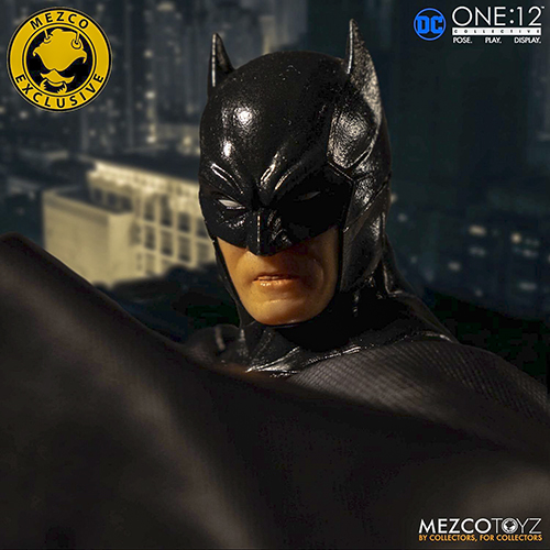 Mezco Toyz One:12 Collective Batman Sovereign Knight Onyx Figure - Beantown  Review