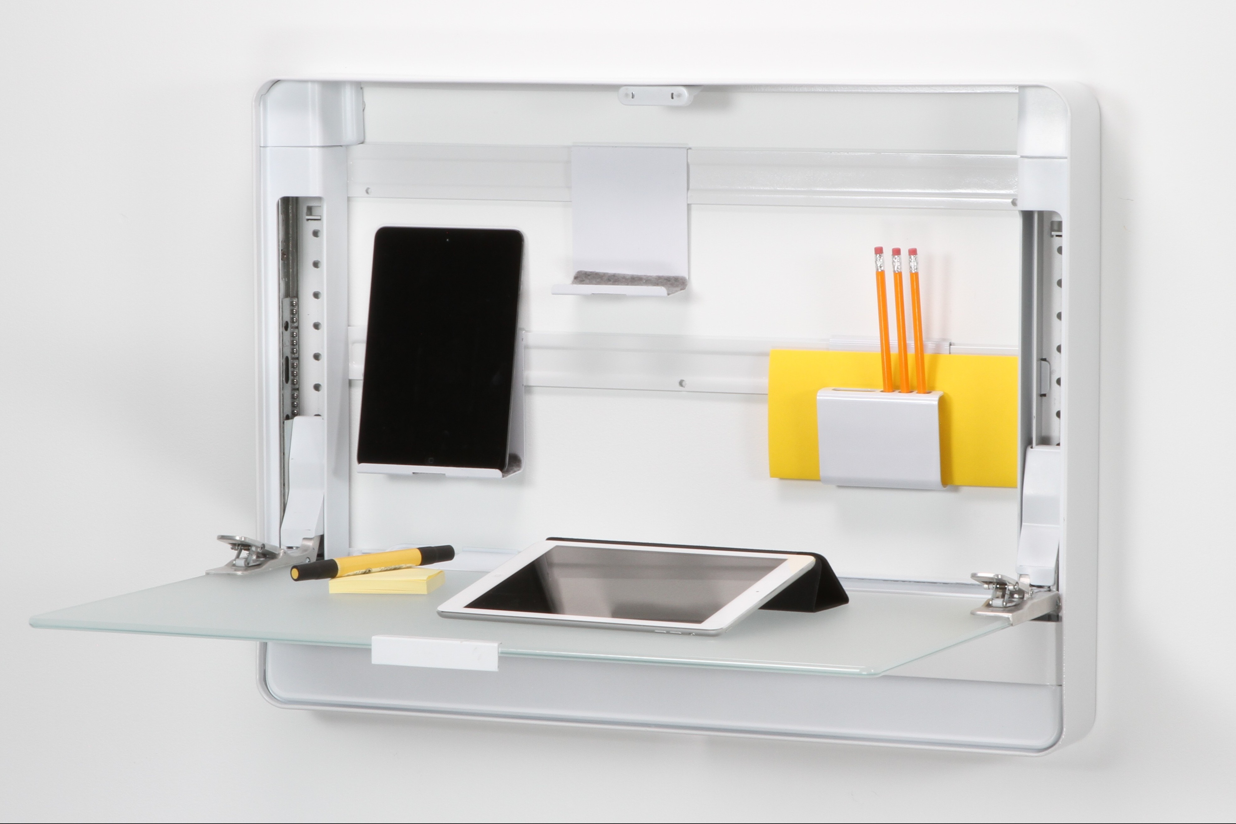 Review: The OmniMount WorkSpace Wall Organizer