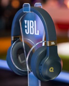JBL Bluetooth headphones 2017