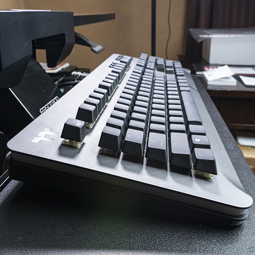 Thermaltake Level 20 RGB Titanium Gaming Keyboard Review